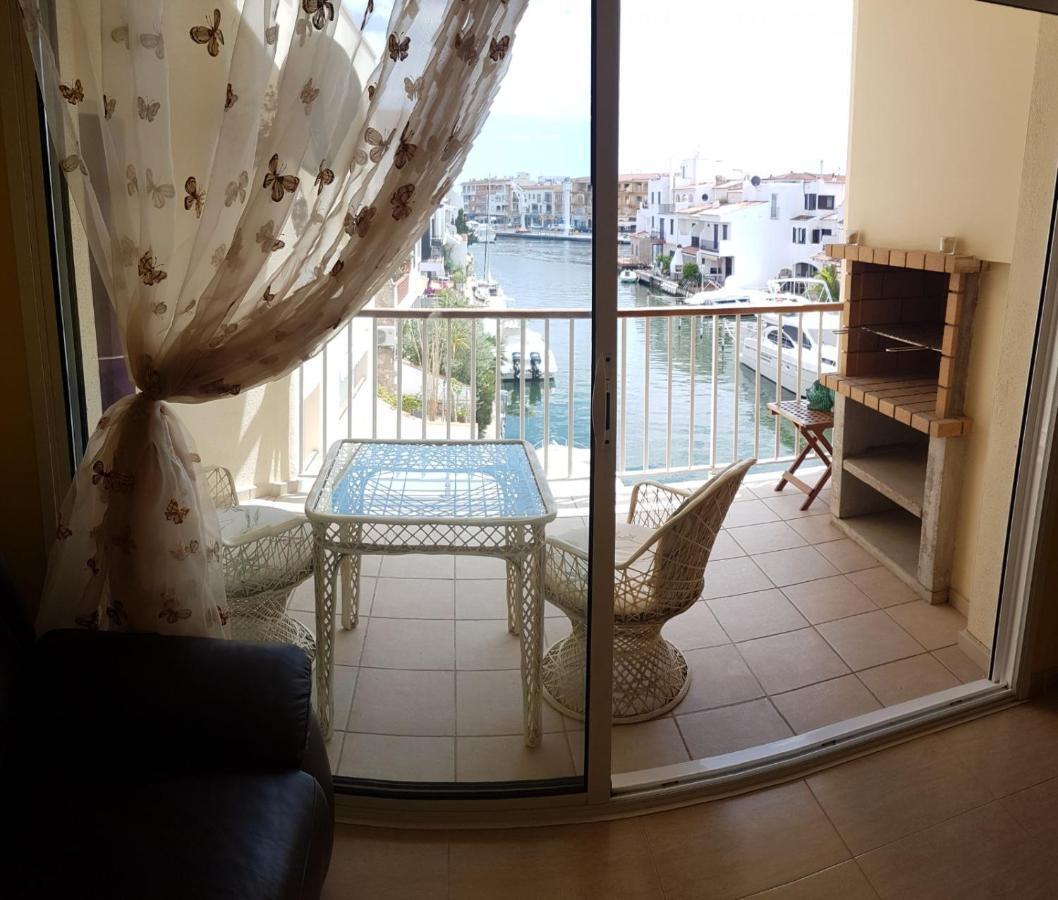 Magnifico Apartamento Junto Al Canal Principal. 艾姆布里亚布拉瓦 外观 照片