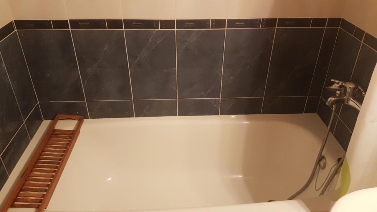 Magnifico Apartamento Junto Al Canal Principal. 艾姆布里亚布拉瓦 外观 照片