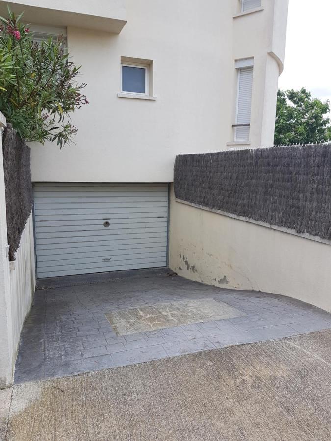 Magnifico Apartamento Junto Al Canal Principal. 艾姆布里亚布拉瓦 外观 照片